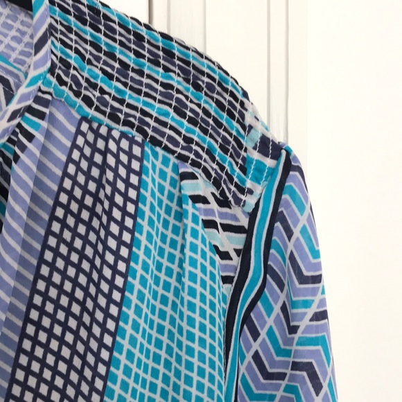 Banana Republic Lightweight Tunic Blouse - Picture 2 of 5